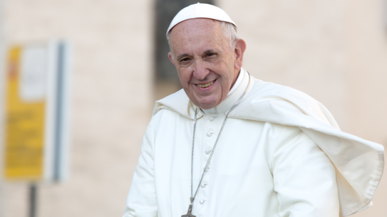 ntc4 Papa Francisco sorrindo