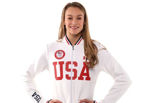 Grace-McCallum- Grace McCallum usando roupa esportiva dos Estados Unidos