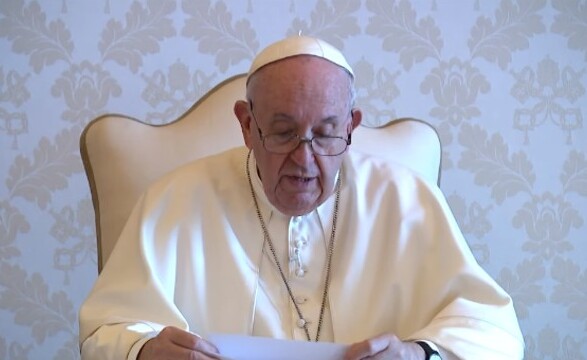 papa (1) Papa Francisco usando óculos em videomensagem