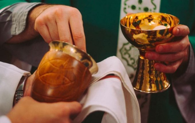 sagrada-comunhao Sagrada Comunhão