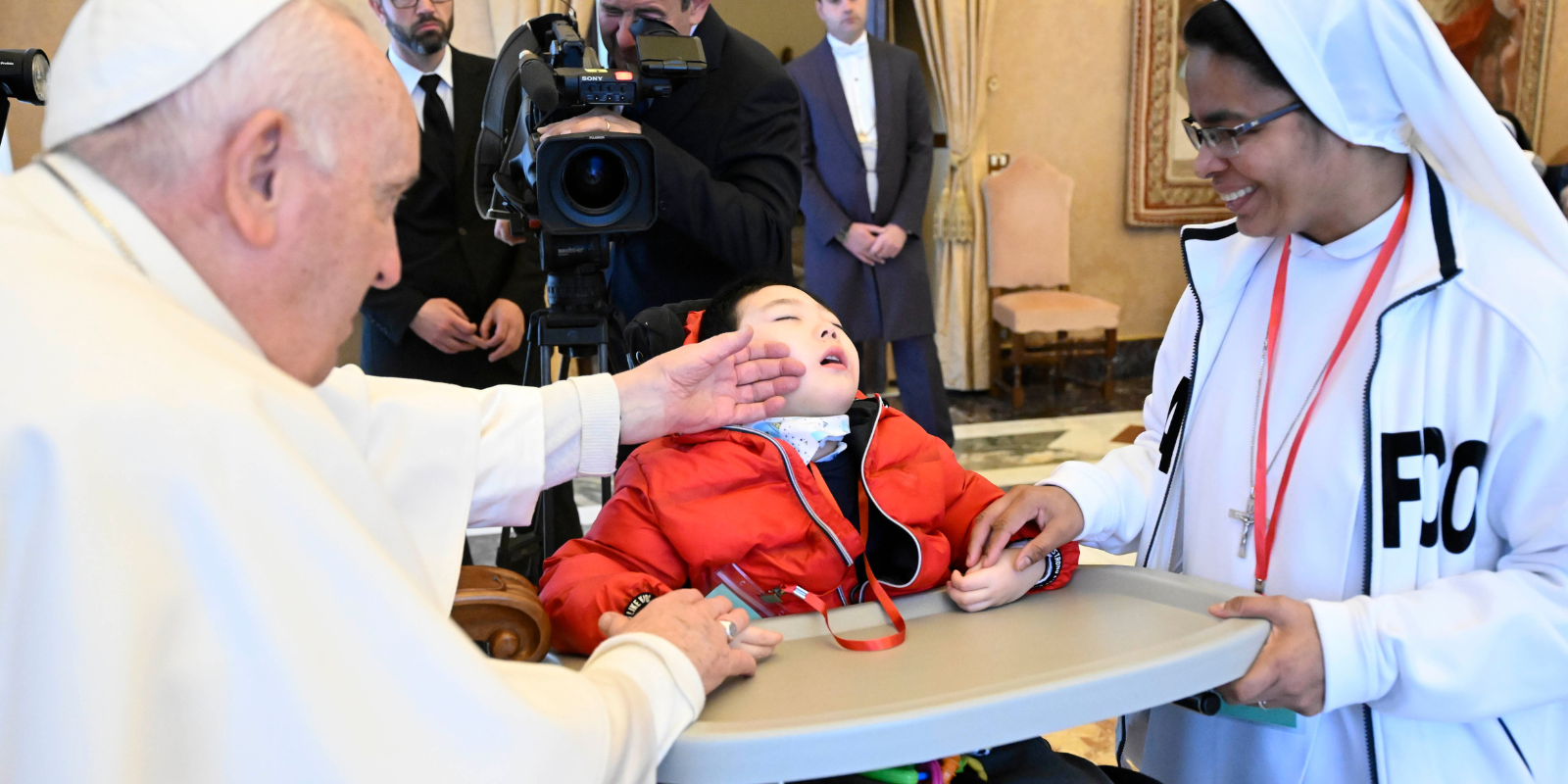 papa-audiencia-aris_PhotographerIPA-via-Reuters