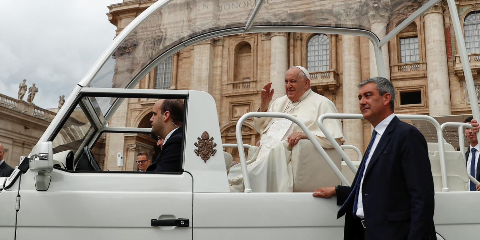 papa-francisco_catequese-17-05-REUTERSGuglielmo-Mangiapane-1536×864