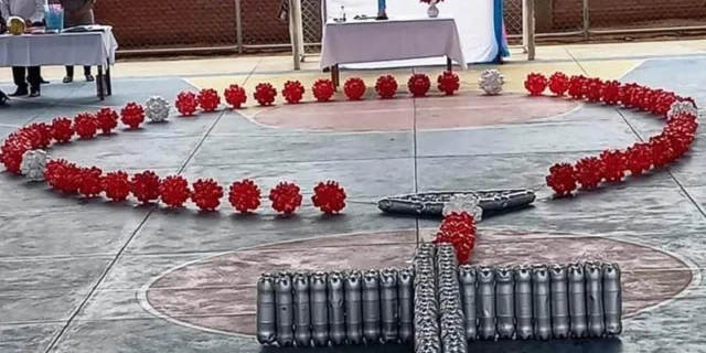 ROSARIO-BOTTLES-RECYCLED-BOLIVIA-06-Arquidiocesis-de-Santa-Cruz-de-la-Sierra-1