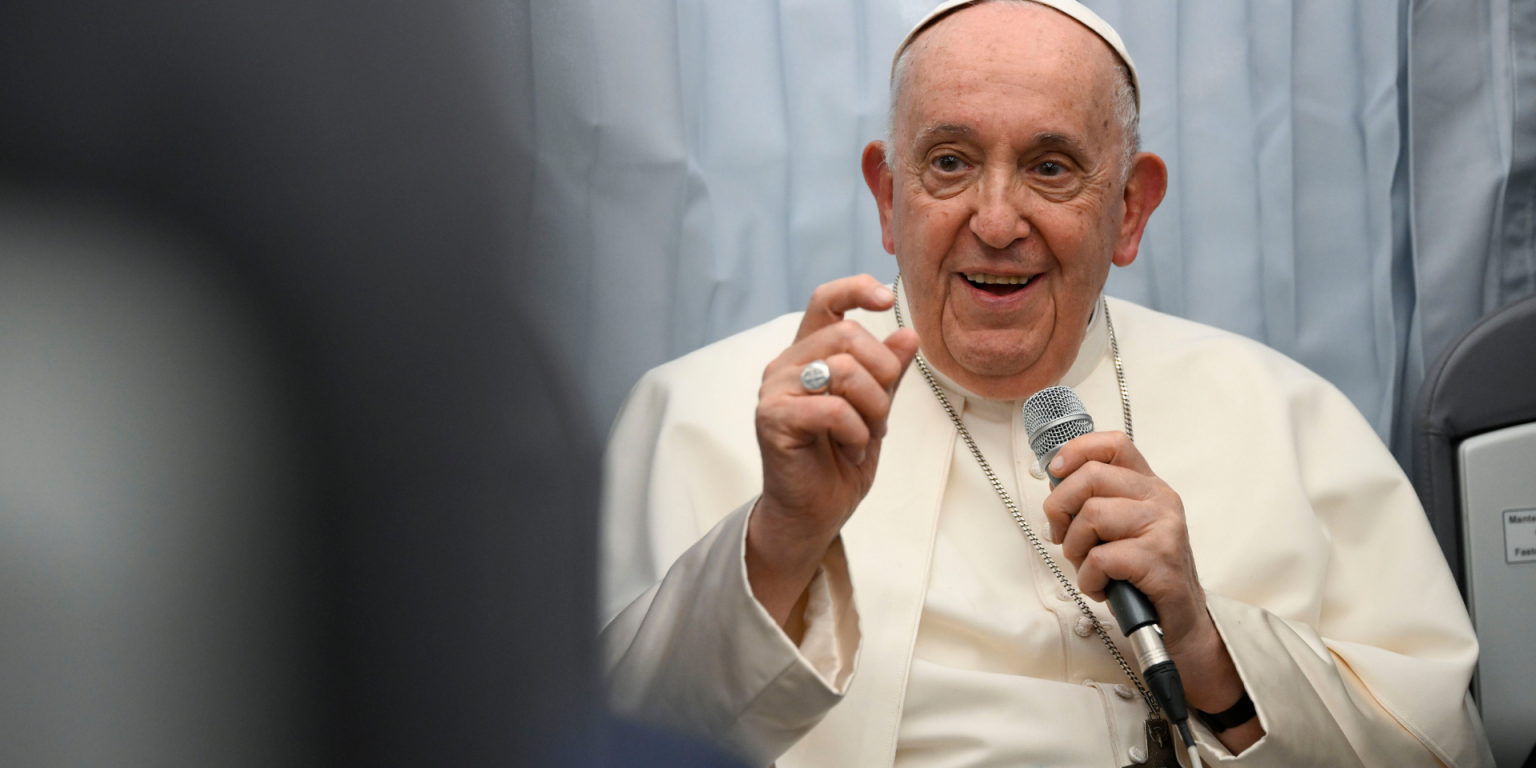 papa-voo-marselha_Vatican-MediaIPASipa-USA-via-Reuters-1536×864