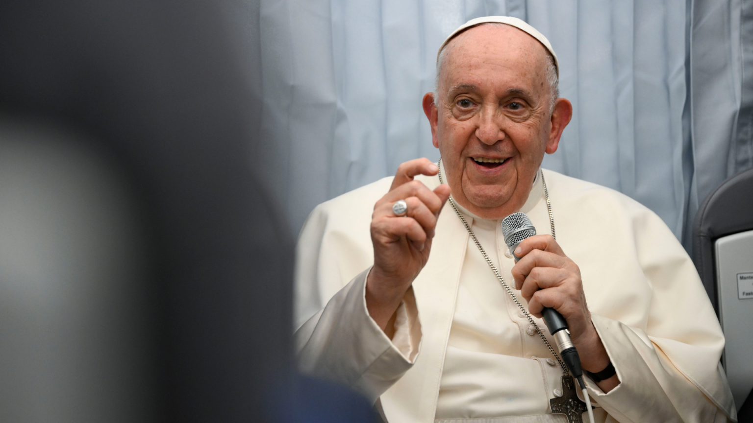 papa-voo-marselha_Vatican-MediaIPASipa-USA-via-Reuters-1536×864