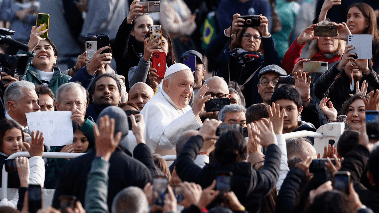 papa-francisco-catequese-audiencia-geral-22-1123_REUTERSGuglielmo-Mangiapane-1536×864 (1)