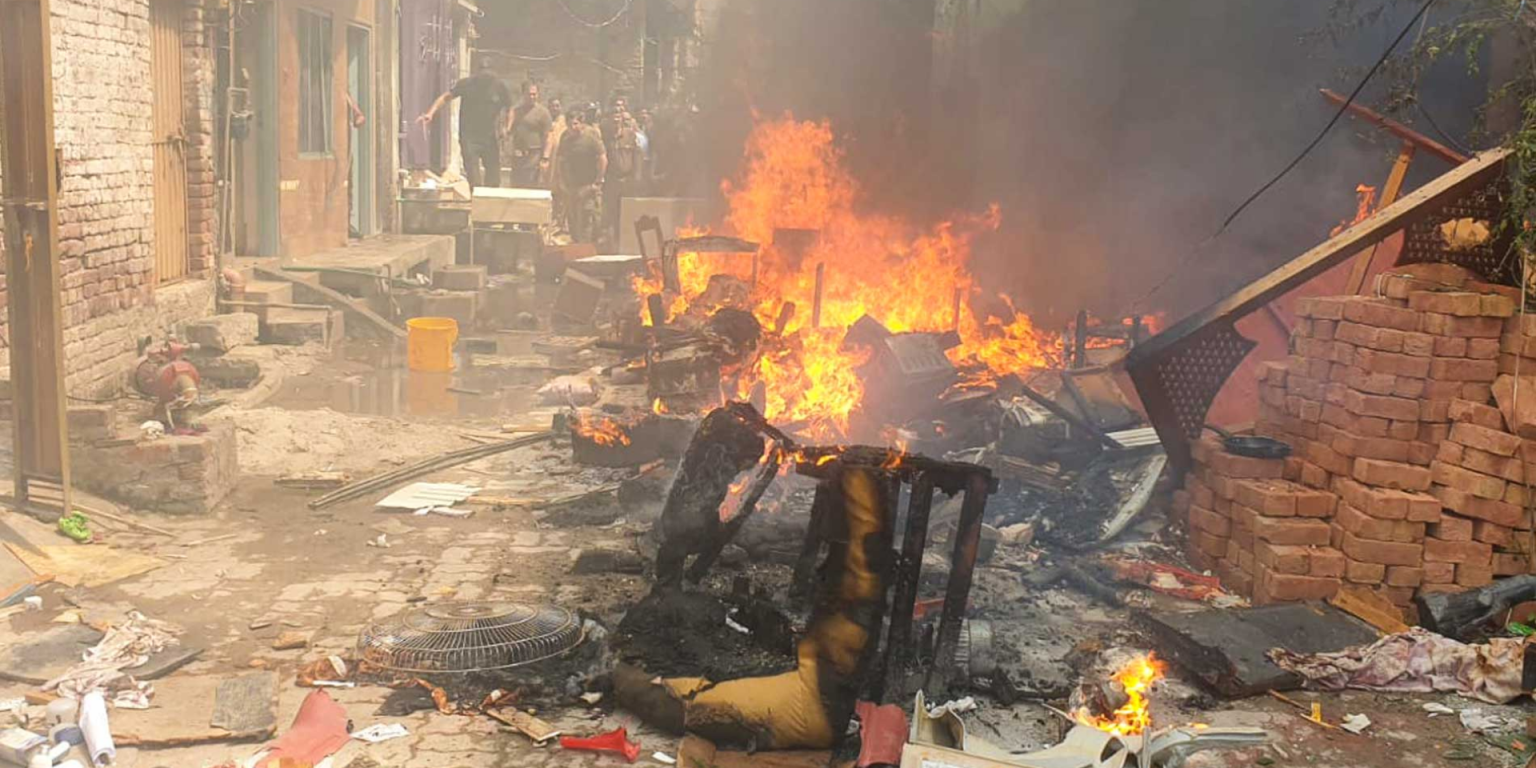 ataque-a-igrejas-paquistao-incendio-_-foto-reproducao-acn-brasil-1536×864