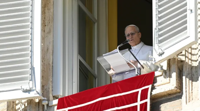 Nesta Quaresma, silenciemos um pouco as televisões, os rádios e os smartphones para escutar a Deus, pede Leão XIV