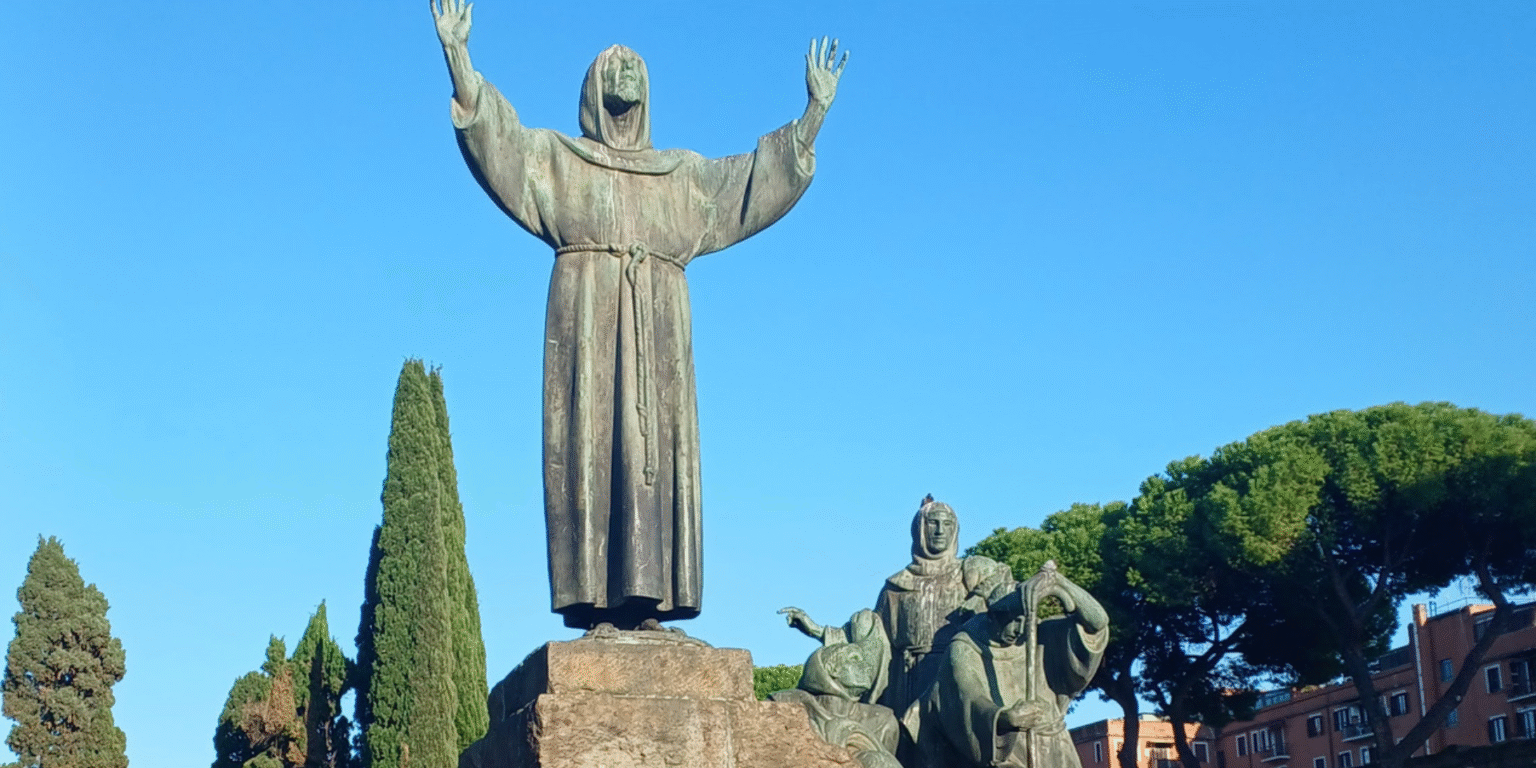 monumento-a-sao-francisco-de-assis-em-latrao-_-foto-gabriel-fontana-1536×864