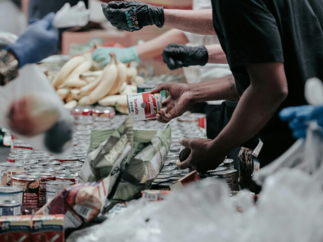 Alimento é direito, não mercadoria, frisa professor sobre problema da fome