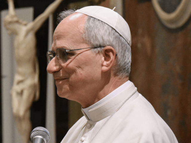 Papa: “ler é alimentar a mente, exorto todos a lerem livros”