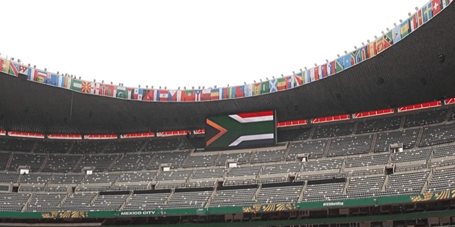 bandeiras-na-cobertura-do-estadio-azteca-no-mexico-_-foto-reproducao-reuters-1536×864