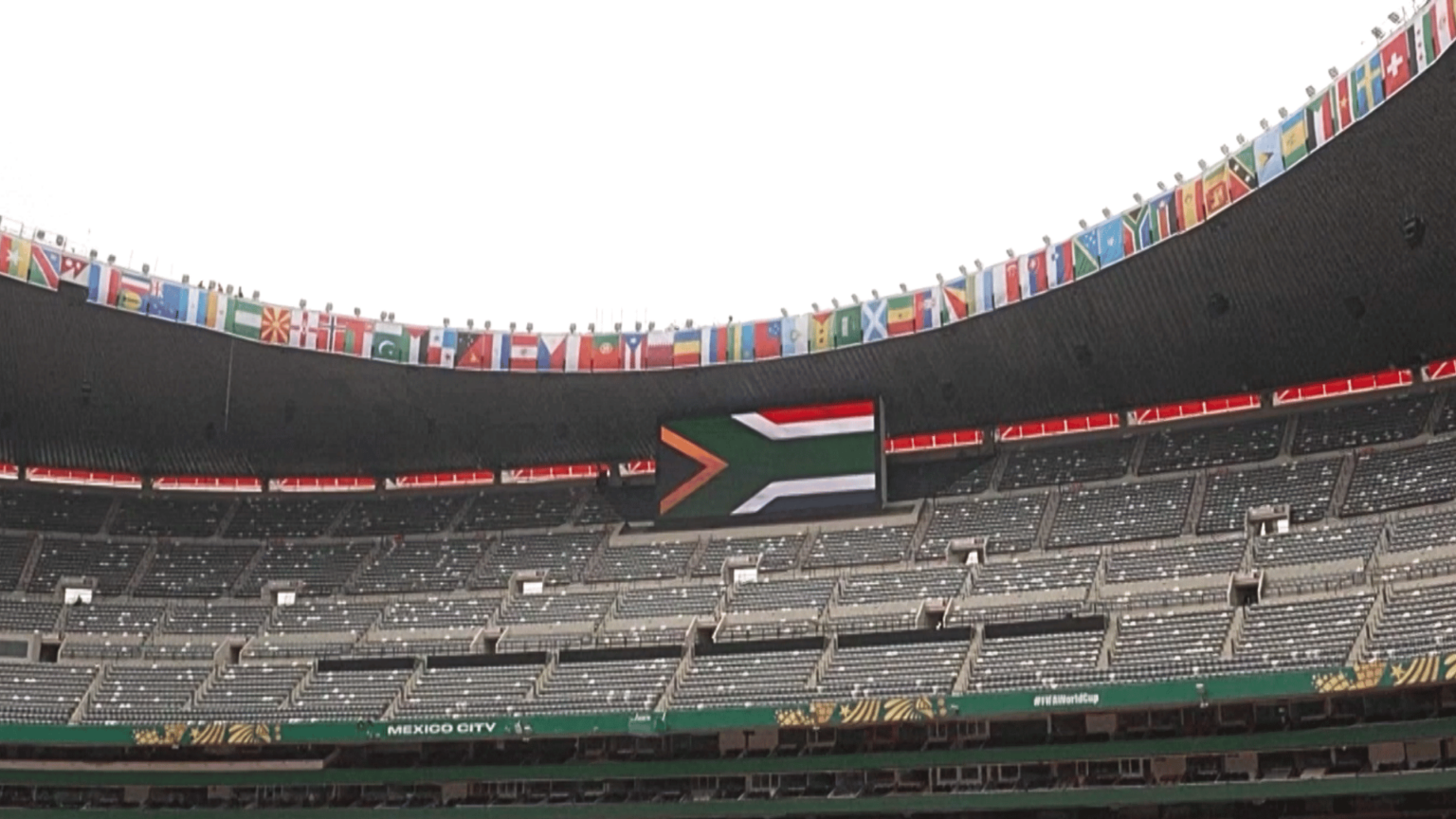 bandeiras-na-cobertura-do-estadio-azteca-no-mexico-_-foto-reproducao-reuters-1536×864