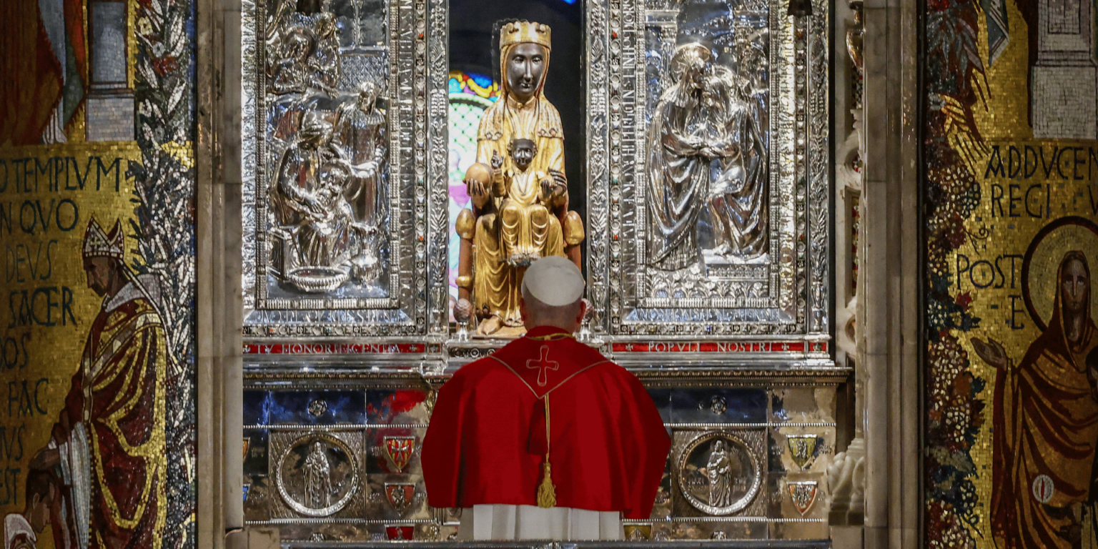 maria-nos-ensina-a-permitir-que-cristo-nos-transforme-afirma-papa-1536×864