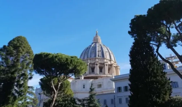 Mulheres no Vaticano saúdam Montserrat Alvarado como prefeita para a comunicação