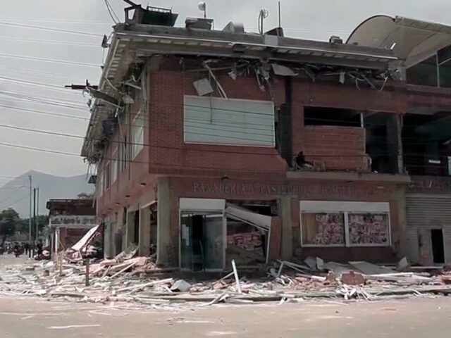 Irmãs reabrem portas para o aprendizado após o terremoto na Venezuela