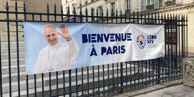 Papa e logotipo
