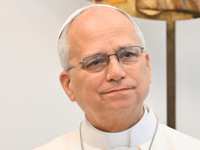 Papa: direito canônico deve buscar justiça, verdade e misericórdia